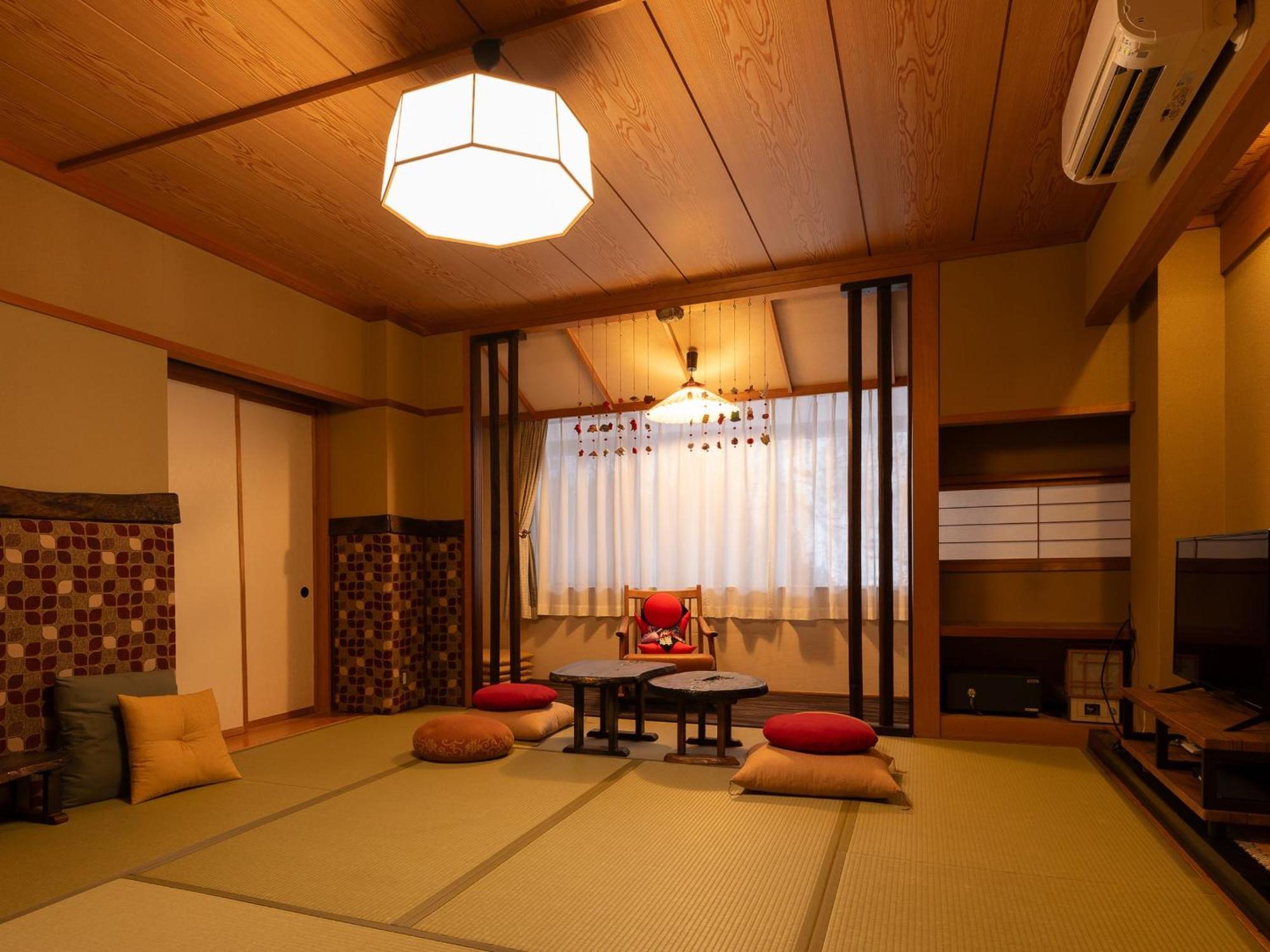 Ryokan Gizan Такаяма Экстерьер фото